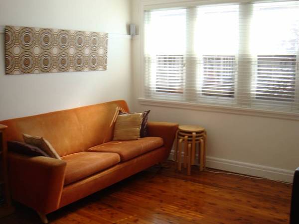 Huge modern sun filled 2 bedroom plus sunroom security apartment.
Available 20th September Picture 2