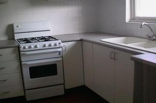 Large, bright and sunny two bedroom security apartment available to lease in small block of 4 units. Available 9th Septe Picture 2