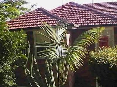 Large, bright and sunny two bedroom security apartment available to lease in small block of 4 units. Available 9th Septe Picture Large, bright and sunny two bedroom security apartment available to lease in small block of 4 units. Available 9th Septe Picture