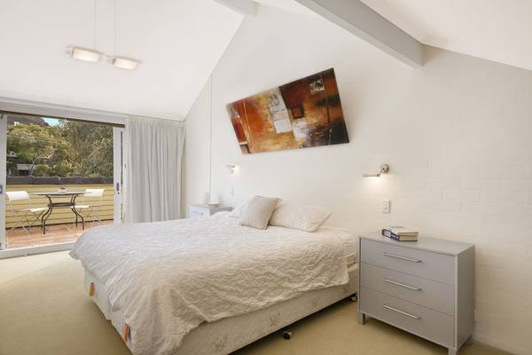 Modern interpretation of terrace living Picture 3