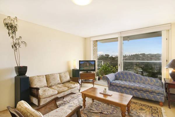 Fabulous position, views and potential Picture 3