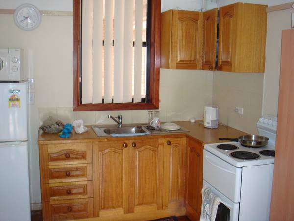 Great 3 bedroom home, set accross from coral sea park and only a short walk to Maroubra Beach and shops.
Available Now! Picture 2