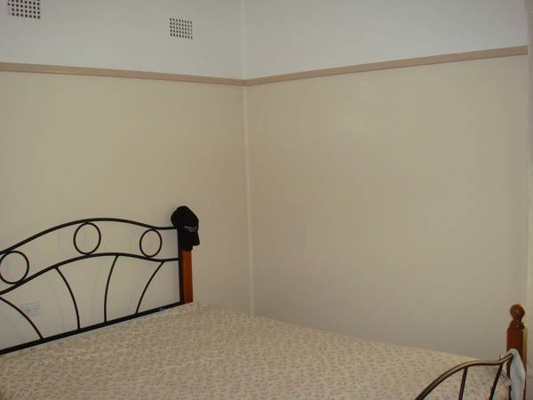 Great 3 bedroom home, set accross from coral sea park and only a short walk to Maroubra Beach and shops.
Available Now! Picture 3