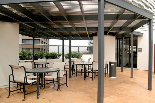 High Floor Perfect City Studio (SOLD AT $220,000 BY JOHN BASA 0400 650 351) Picture 2