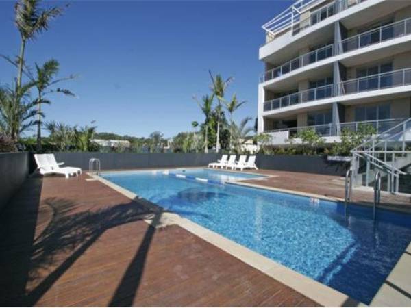 Luxury Resort Style Apartments Picture 1