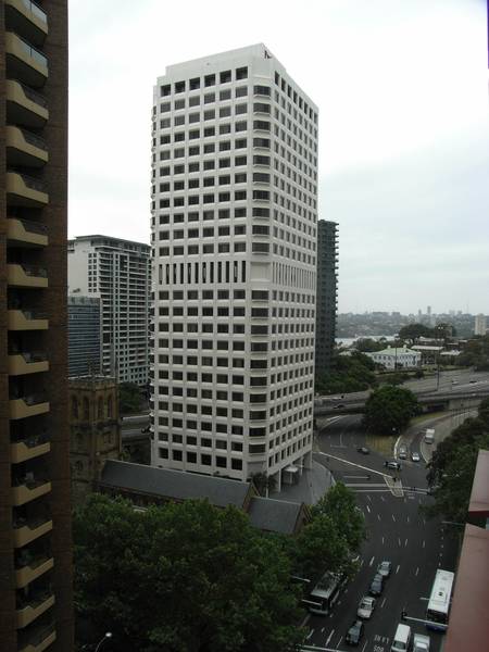 Fully Furnished Luxury Apartment Picture 1