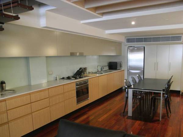 Fully Furnished Luxury Apartment Picture 2