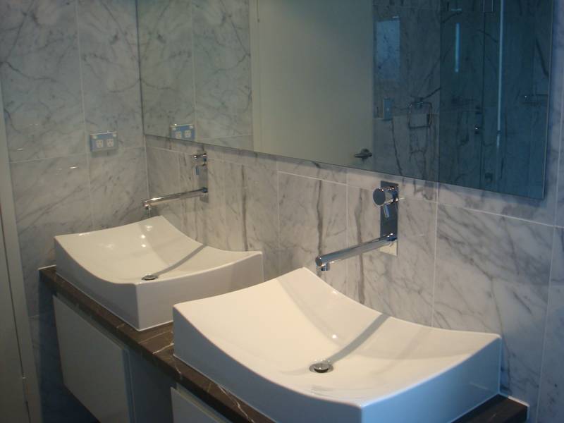 Centrally Located Luxurious Penthouse Apartment. Picture