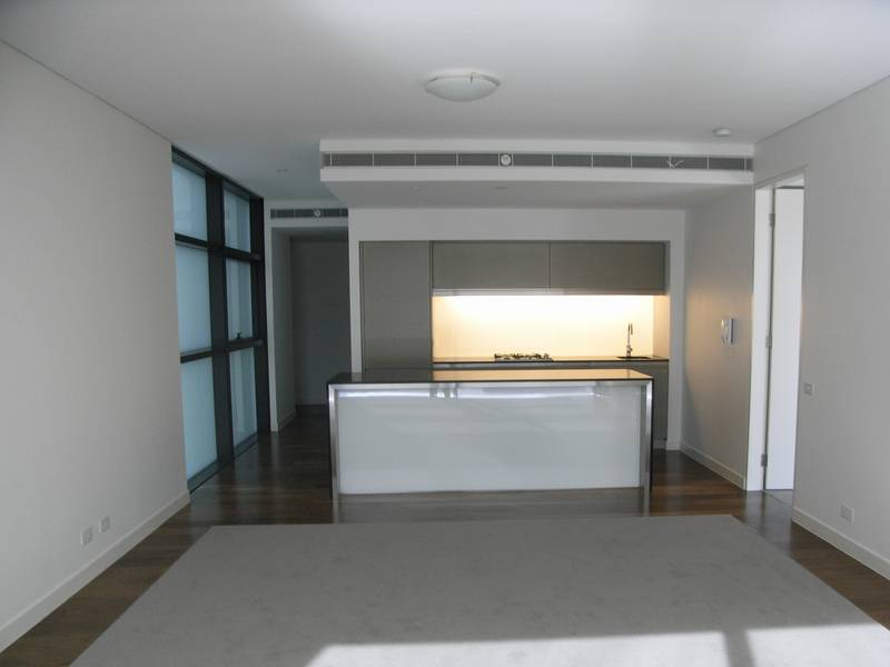 SOLD, SOLD!! Picture 2