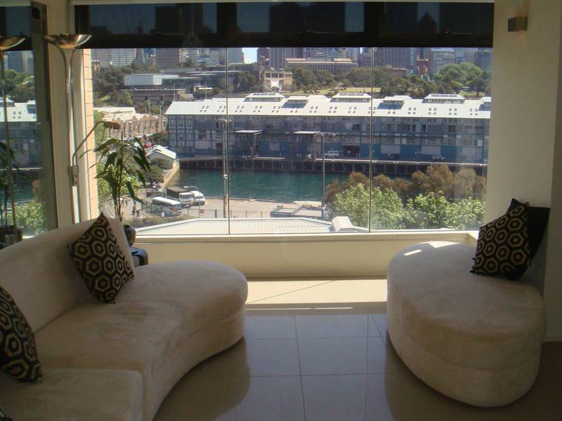 Stunning Designer Apartment with Amazing Views Picture 2