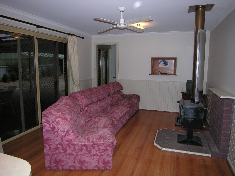 Easy Living..Easy Entertaining! Picture 3