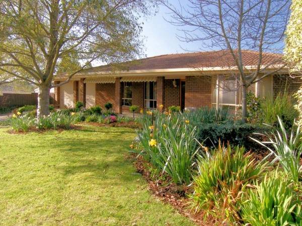 Wonderful Family home in great location...6 Month lease Picture 1