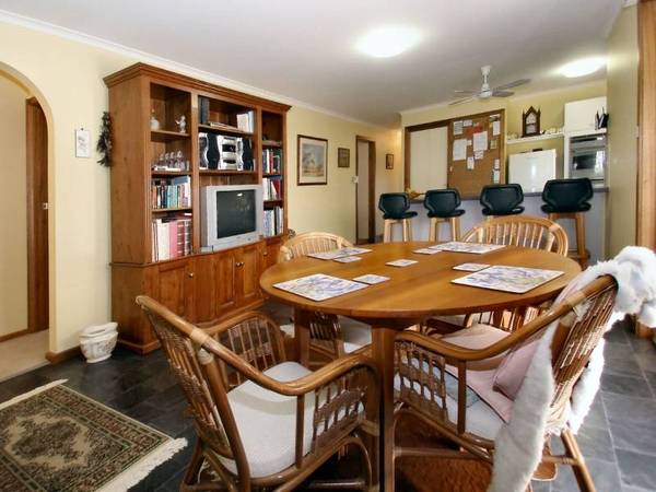 Wonderful Family home in great location...6 Month lease Picture 3