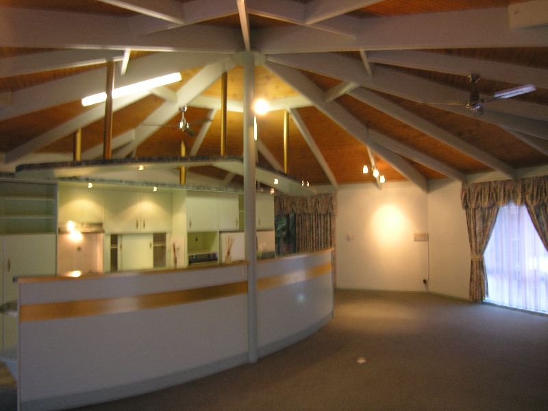 Entertain in Style..Resort style setting.. Picture 2