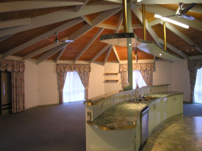 Entertain in Style..Resort style setting.. Picture 3