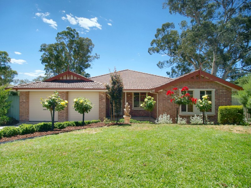 SOLD - FAMILY HOME, LOVELY RURAL OUTLOOK Picture 1