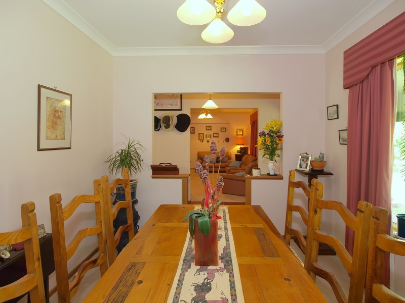 "McCARTNEY PARK" Picture 3