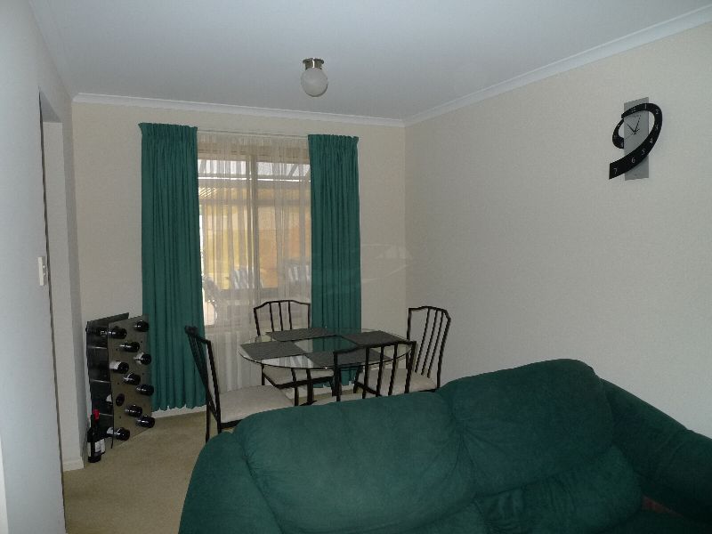 Pristine presentation..Summer bbq's a breeze!!! Picture 3