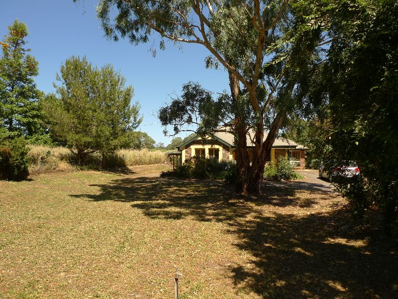 Live the Country life... Picture 1