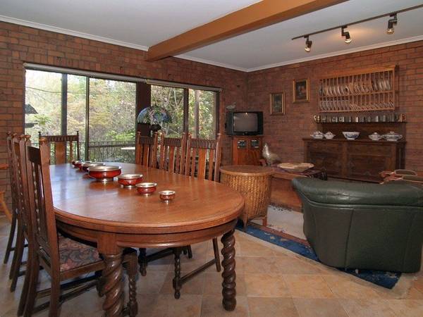 Solid Brick Residence On 14 Acres Picture 3