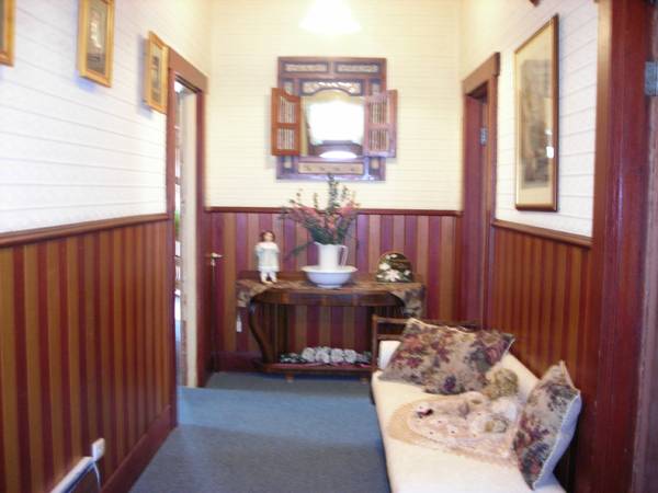 Family Home - Central St Helens Location Picture 2