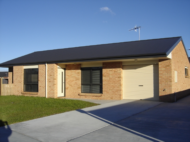 Near central Unit Picture 1