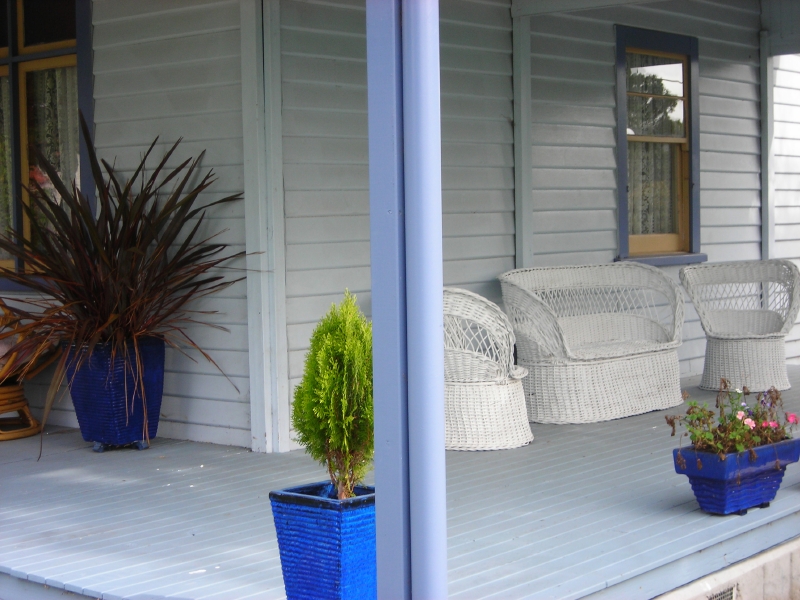 PRICE REDUCED - MAKE A REASONABLE OFFER!! Picture 1