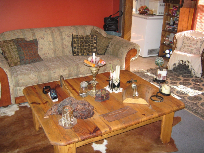 Country Home with a Warm Heart Picture 2