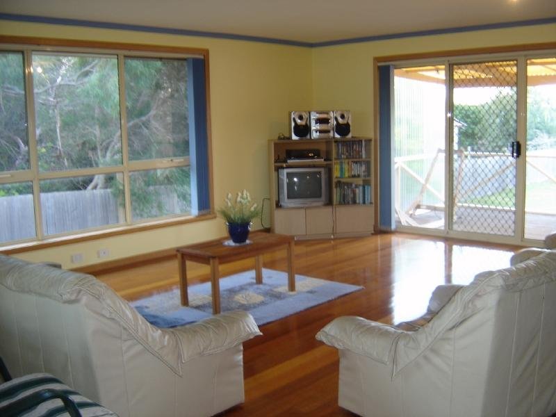 6 Richard Court Picture 3