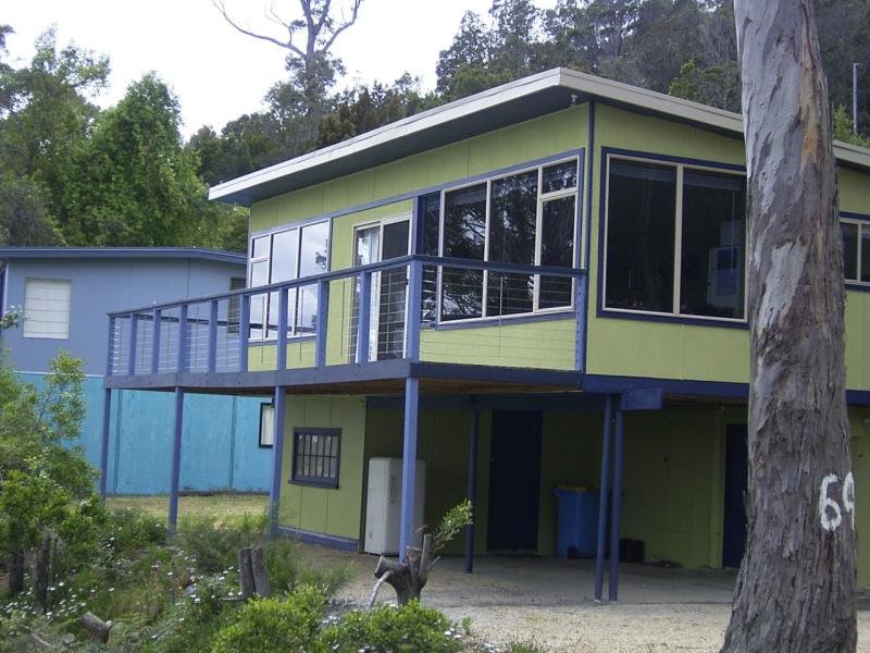 69 St Helens Point Road Picture 1