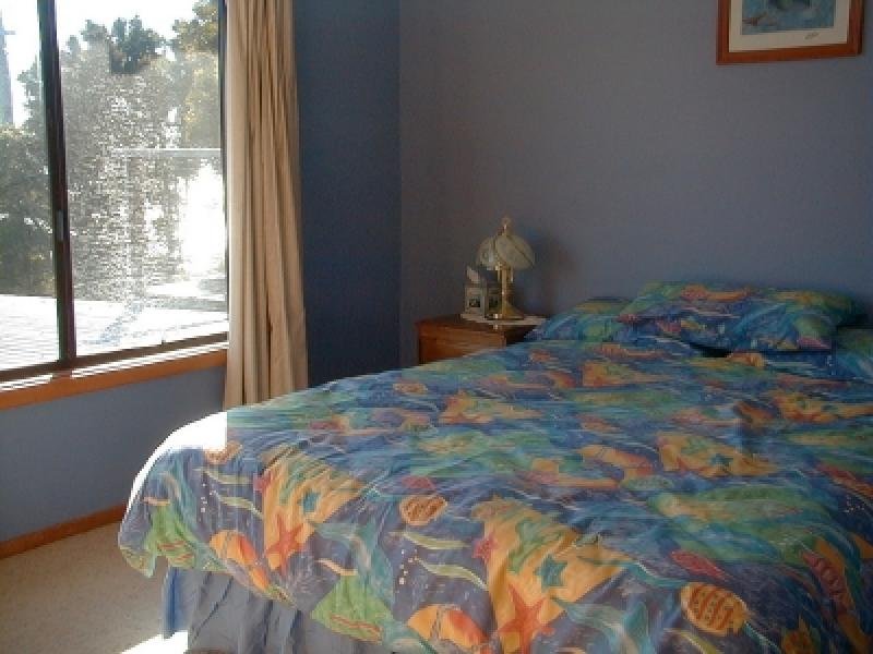 Bay Of Fires Beach House Picture 3