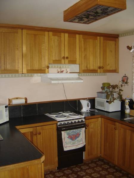 Family Home in Binalong Bay Picture 3