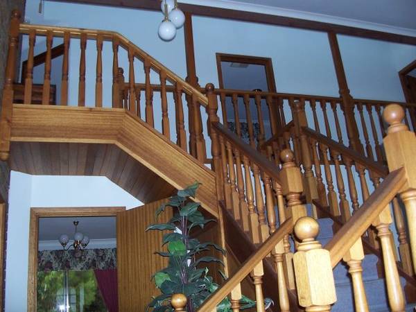 EXECUTIVE HOME ON DOUBLE ALLOTMENT Picture 3