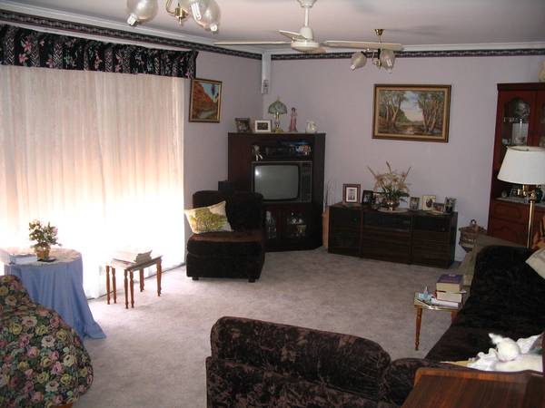 Big block, well appointed home, large workshop all adds up to great value Picture 2