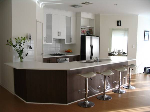 CONTEMPORARY
LOOK WITH QUALITY FIXTURES & FITTINGS Picture 1