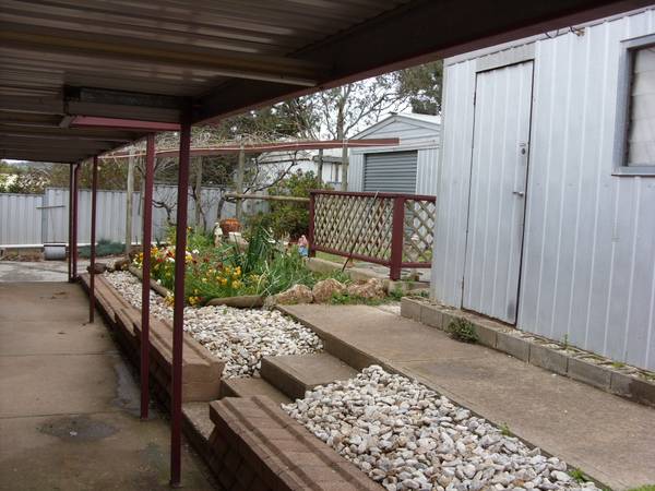 The ideal retirement or investment property home Picture 2