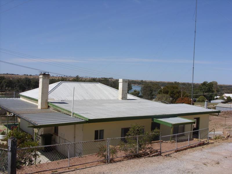 Super River views, weekender or permanent living Picture 2