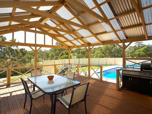 One of the best! 2 lovely homes on 103 acres in the beautiful Eden Valley region Picture 2