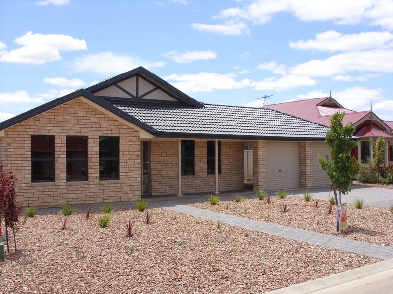 New family home, popular Georgia Spa floor plan Picture 2