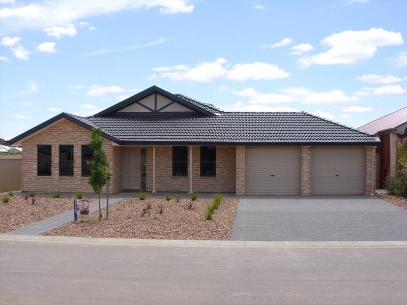 New family home, popular Georgia Spa floor plan Picture 3