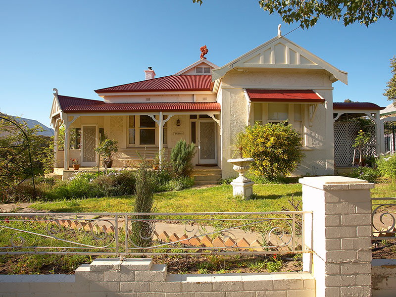 Beautifully presented villa in the heart of Tanunda Picture 1