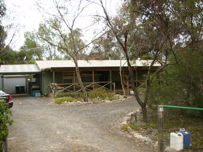 Home on 2 acres and room for a pony Picture