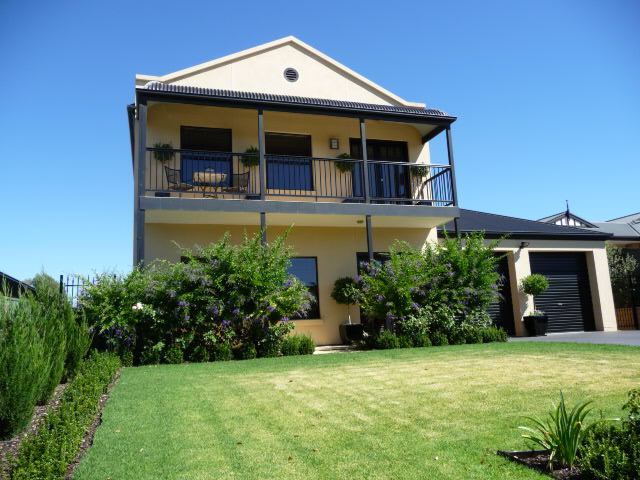 A unique residence where the quality shines through Picture 1