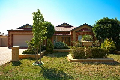 A Truly Beautiful Home Picture