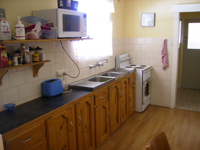 Affordable & Well Presented - Ideal for first home buyer and investor Picture 2