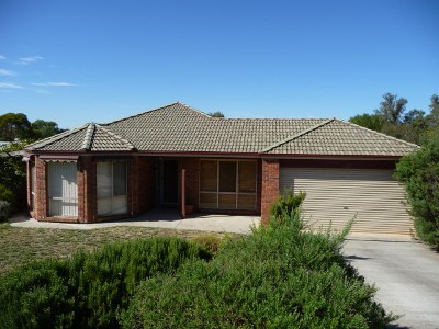 Appealing Greenock residence, large block, views Picture