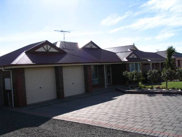 Top presentation: Feature packed family home in a quiet location. Picture 3