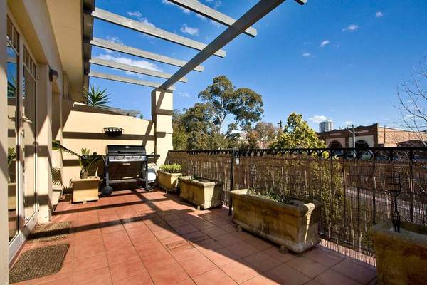 CONVENIENT LIVING Picture 3