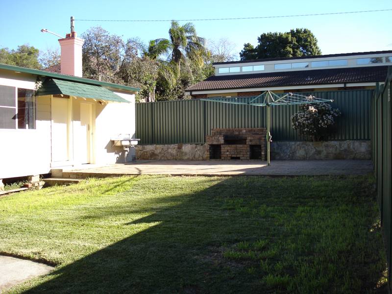 Large Federation Home in Best Location Picture 2