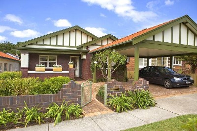 LOCATED IN THE AVENUES Picture LOCATED IN THE AVENUES Picture